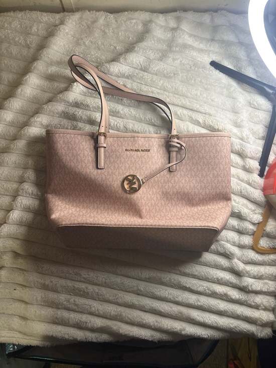 Michael Kors Handbags - Michael Kors Jet Set Travel Medium Carryall Tote in Ballet Pink Signature Logo
